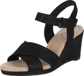 clarks black wedges