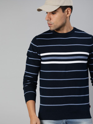 levis men sweater