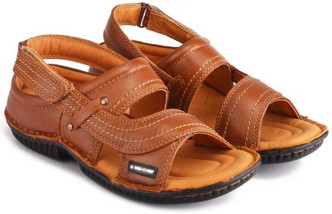 red chief chappal sandal