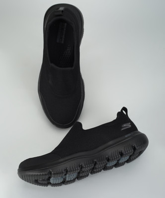 skechers shoes slip on
