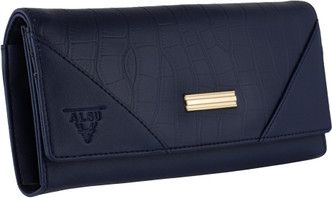 woman clutching purse