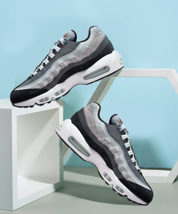 Nike Air Max 2017 Nuove Silver Nike 2017 Nike Shoes Nike Air Max
