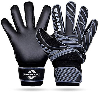 Football shop gloves flipkart