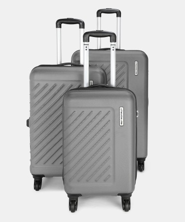 Buy it luggage Skulls II Black 2820 Trolley Bag (Set of 2) Online