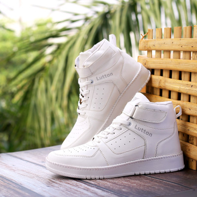 White ankle shoes top