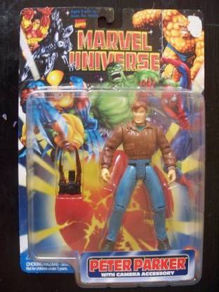 MARVEL Peter Parker With Camera Accessory
