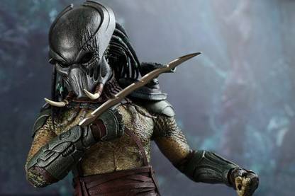 Hot Toys Sideshow Collectibles Predator 12 Inch Deluxe Tracker