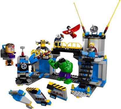 LEGO Hulk Lab Smash (398 Pcs)