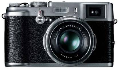 FUJIFILM FinePix X100 Mirrorless Camera
