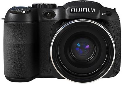 FUJIFILM FinePix S1800 Point & Shoot Camera