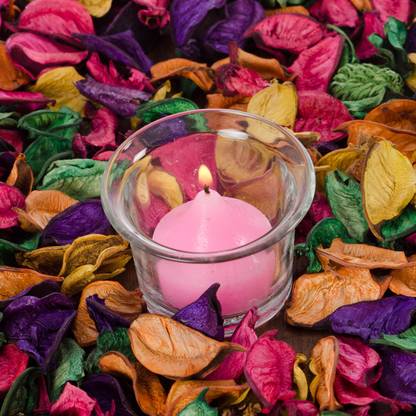eCraftIndia Set of 8 Scented Decorative Candles with Glass Gift Box Candle