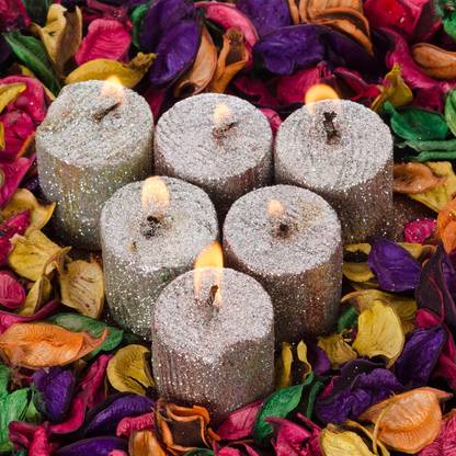 एक्राफ्टिंडिया Set of 6 Shining Cylindrical Candles Gift Box मोमबत्ती