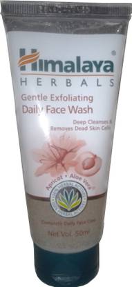 HIMALAYA Gentle Exfoliating Daily Face Wash