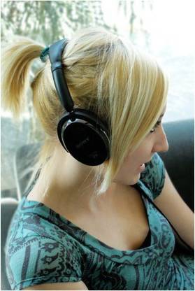 SONY Mdr-Nc500D Digital Noise Canceling Headphone () Wired without Mic