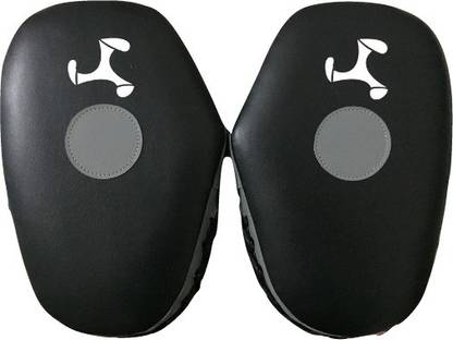 le buckle Straight Hook and Jab Focus Pad