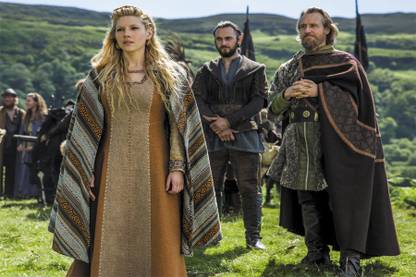 katheryn-winnick-vikings poster Poster Paper Print
