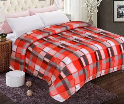 IWS Checkered Double Blanket for Mild Winter