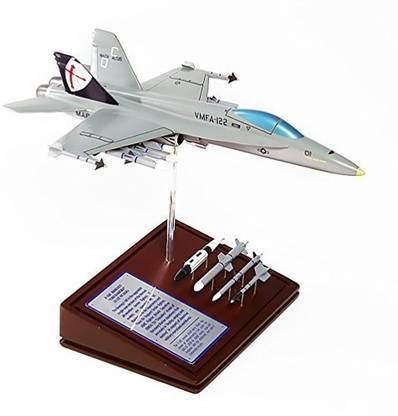 Mastercraft Collection Planes and Weapons Series Boeing F-18C HORNET USMC US Marine Corps Model Scale:1/56