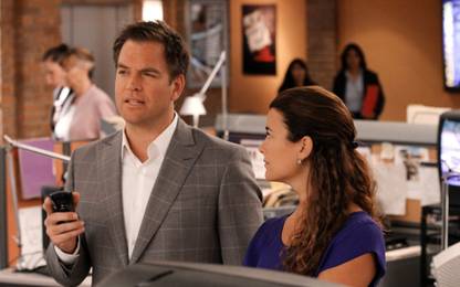 Wall Poster TV Show NCIS Ziva David Cote De Pablo Michael Weatherly Anthony Dinozzo Paper Print