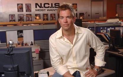 Akhuratha Designs TV Show NCIS Anthony Dinozzo Michael Weatherly HD Wall Poster Paper Print