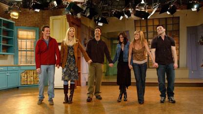 Aabhaas TV Show Friends Rachel Green Jennifer Aniston Lisa Kudrow Phoebe Buffay Monica Geller Courteney Cox Joey Tribbiani Matt LeBlanc Matthew Perry Chandler Bing David Schwimmer Ross Geller HD Wall Poster Paper Print