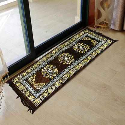 KUBER INDUSTRIES Brown Velvet Runner
