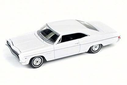Auto World 1966 Chevy Impala SS, White - AW64072A 1/64 Scale Diecast Model Toy Car