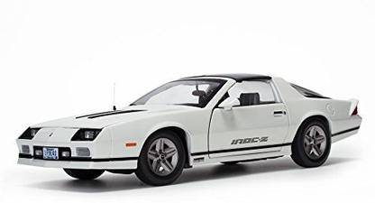 Sunstar 1985 Chevy Camaro IROC-Z T-Top, White - 1940W 1/18 Scale Diecast Model Toy Car