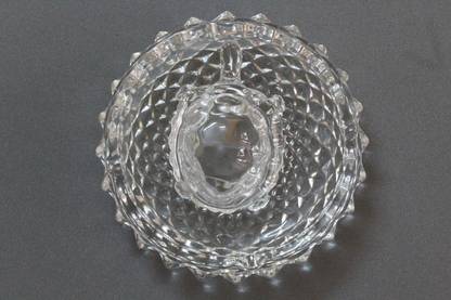 BAANSURI Crystal fengshui tortoise for good luck with a beautiful plate Decorative Showpiece  -  8 cm