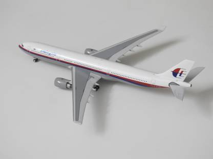 Aeroclassics Airbus A330300 1/400 Scale Diecast Miniature aircraft model