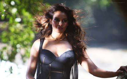 Athah 220 GSM Paper WALL POSTER 13*19 Inches Alone Woman Brunette Indian Actress Bollywood Bipasha Basu Paper Print