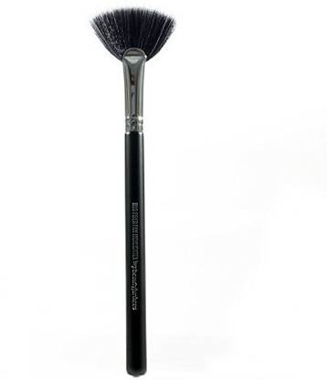 Beauty Junkees Pro Highlighter Fan Makeup Brush Highlight Define Your Best Features With Perfect Placement