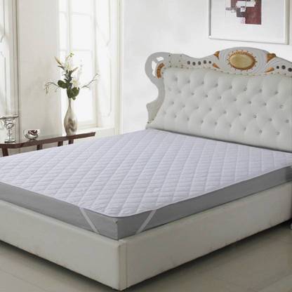 RK CRAFTS Elastic Strap Double Size Breathable, Waterproof Mattress Cover