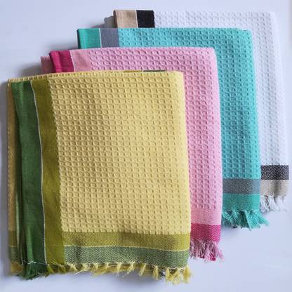athom TRENDZ Cotton 210 GSM Bath Towel