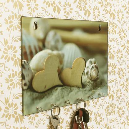 eCraftIndia Heart Shells Theme Wood Key Holder
