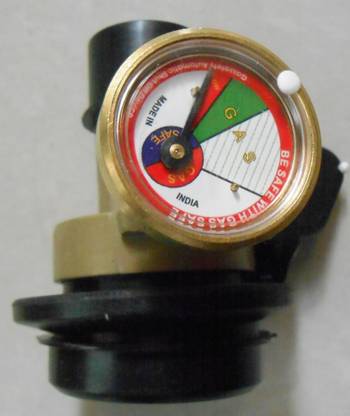 GASSAFE Safety Device & 30% Gas Saving for All Gas Cylinder (Vertical) Gas Detector