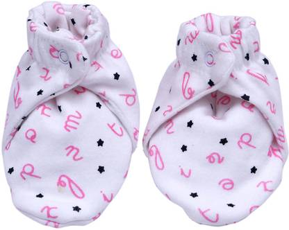 REVOLTEK NEWBORN TICH/SNAP BUTTON SHOES OR BOOTIES Booties