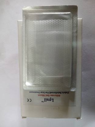 lysil SILICONE GEL SHEET 5CM*5CM PACKM OF 1 Adhesive Band Aid