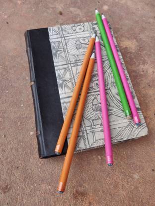 Macro Dark Pencil