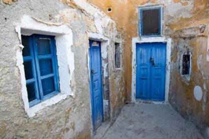 Very Old Building Built Oia Santorini Greece Canvas Art - Darrell Guli Canvas Art