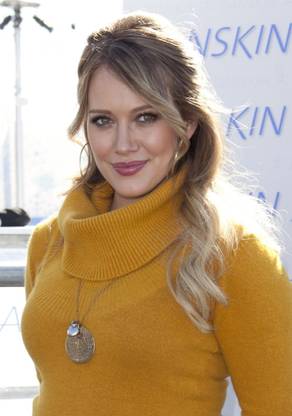 Hilary Duff In Attendance For Hilary Duff & Danskin Skate For A Cause Canvas Art - (16 x 20) Canvas Art