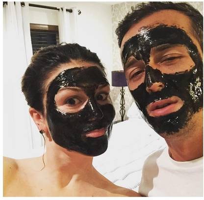Zipped Charcoal Face Mask D