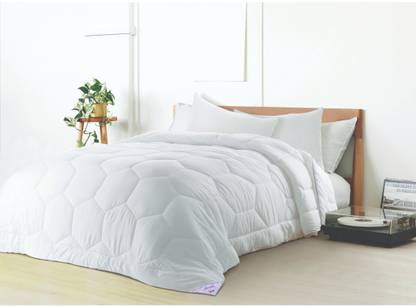 Spread Spain Solid Double Quilt for  AC Room