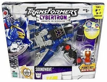 Hasbro Cybertron Voyager Soundwave