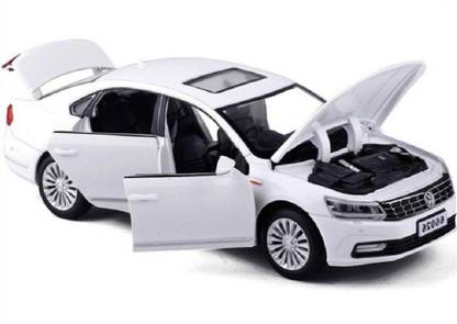 EMOB 1:32 Scale White Diecast Metal Volkswagen Passat Pull Back Car Toy with Openable Doors, Lights and Sound Effects