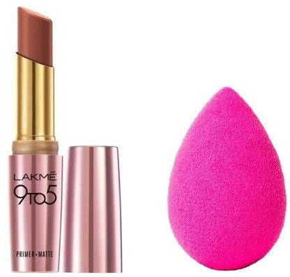 लक्मे 9 to 5 Primer Plus Matte Lip Color (Caramel Cut) with Beauty Blender