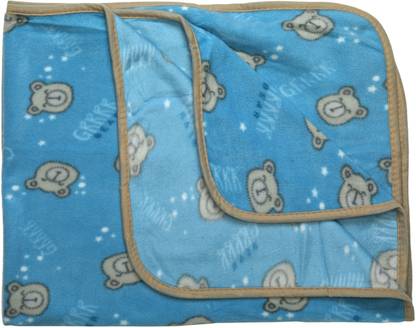 LuvLap Printed Crib AC Blanket for  Mild Winter