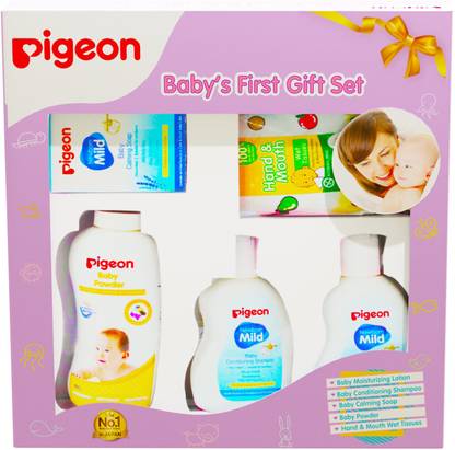 Pigeon BABY'S FIRST GIFT SET