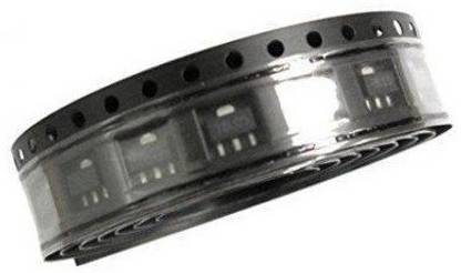 EMERGING TECHNOLOGIES 10 PCS D882 SOT89 2SD882 SOT-89 30V/3A/30W 882 SOT SMD NPN SMD Transistor Electronic Components Electronic Hobby Kit