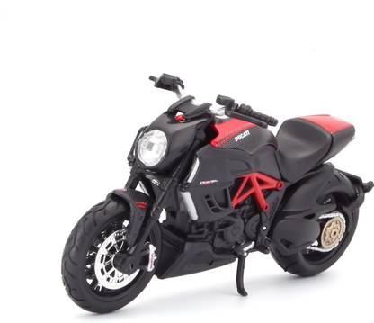 Adventure Force DUCATI DIAVEL CARBON Scale 1/18 Die cast
Replica